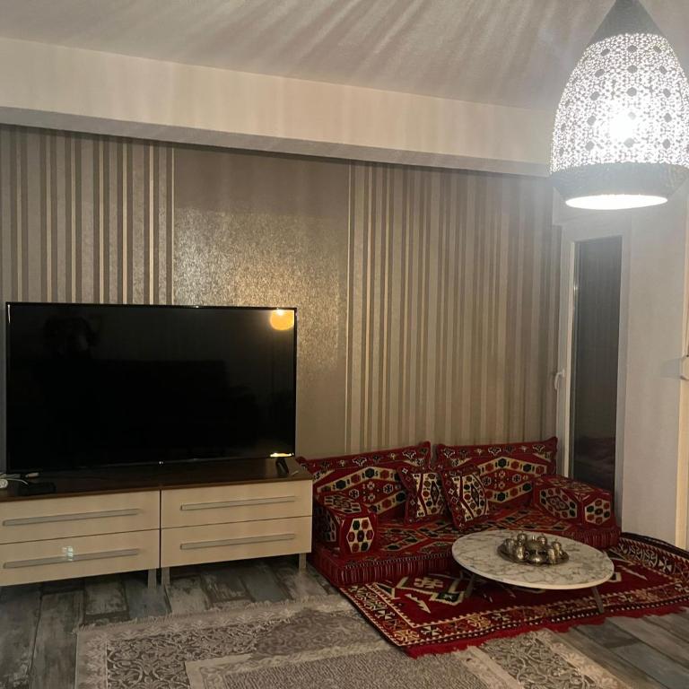 Peace Holiday Home - One-Bedroom House - 18