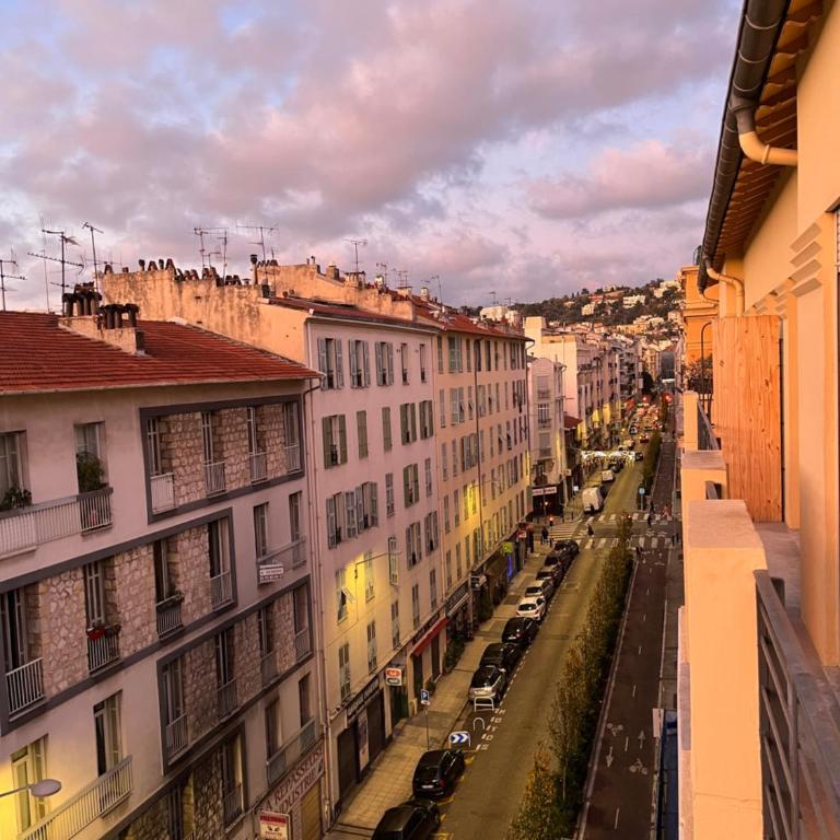 Appartement Gare Nice Ville - Apartamento de 1 Dormitorio con balcón y vistas a la ciudad - 37