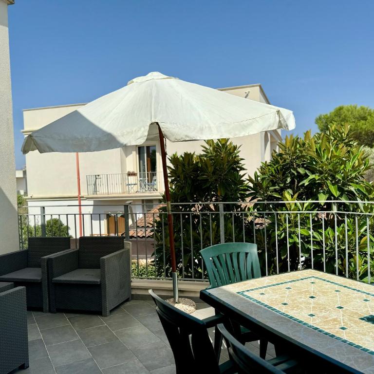 Villa Fiorella Porto Cesareo LE primo piano 3 locali - Two-Bedroom House - 2