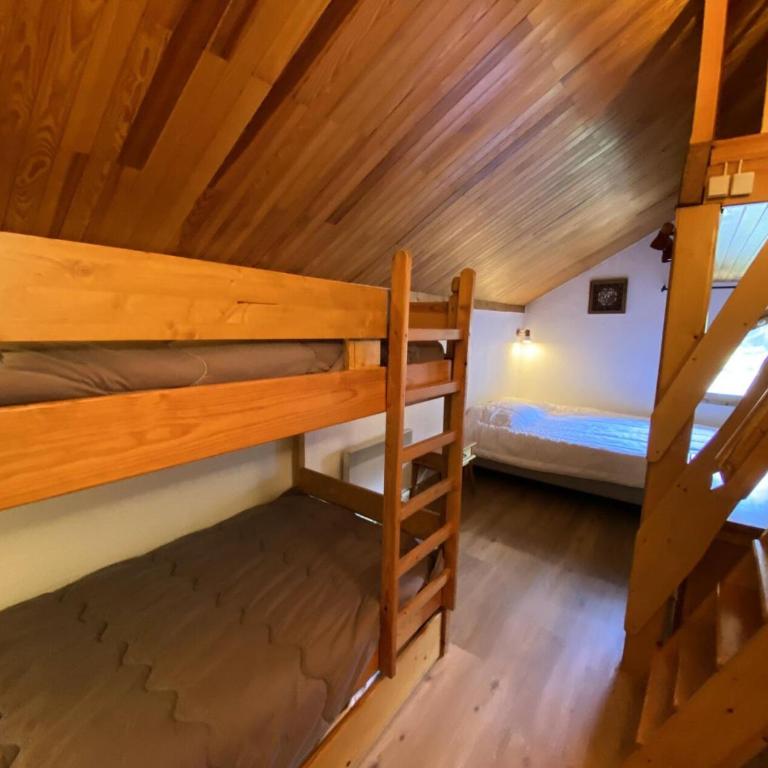 Résidence L'ermitage - Appartement 3 pièces mezzanine pour 6 personnes situé à Méribel centre proche des commerces et des pistes de ski MAE-7944 - Apartment - 8