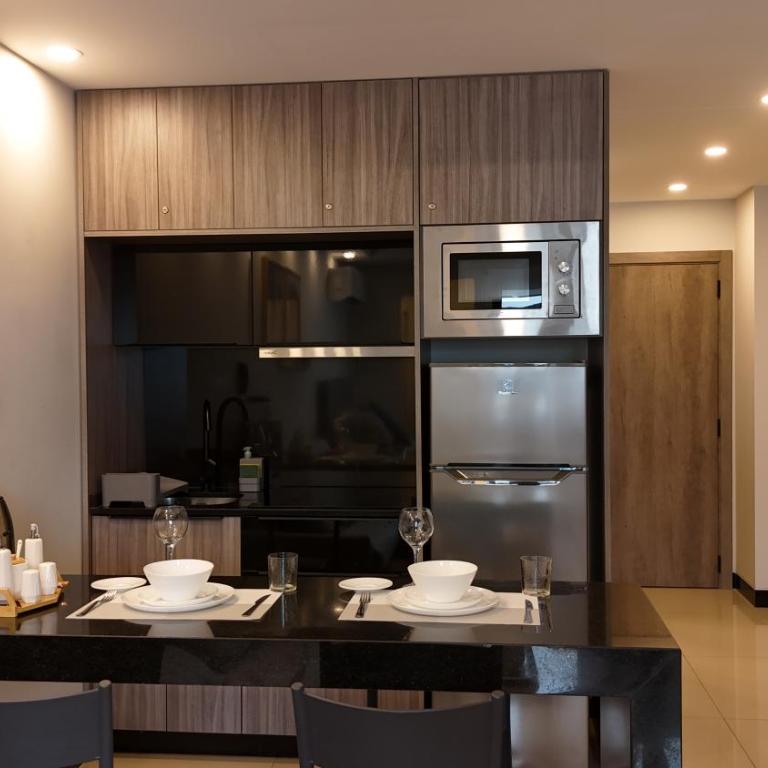 Lujoso y acogedor departamento en Equipetrol - Apartamento de 1 dormitorio - 3