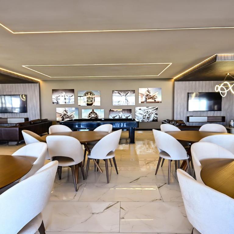 Lujoso y acogedor departamento en Equipetrol - Apartamento de 1 dormitorio - 14