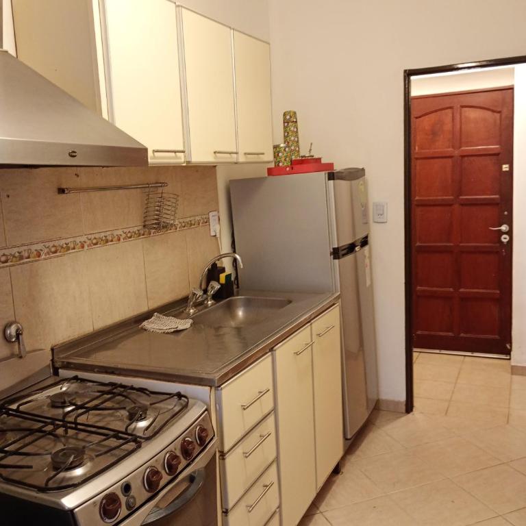 Departamento a 150 metros de la catedral con cochera - Apartamento de 2 dormitorios - 10