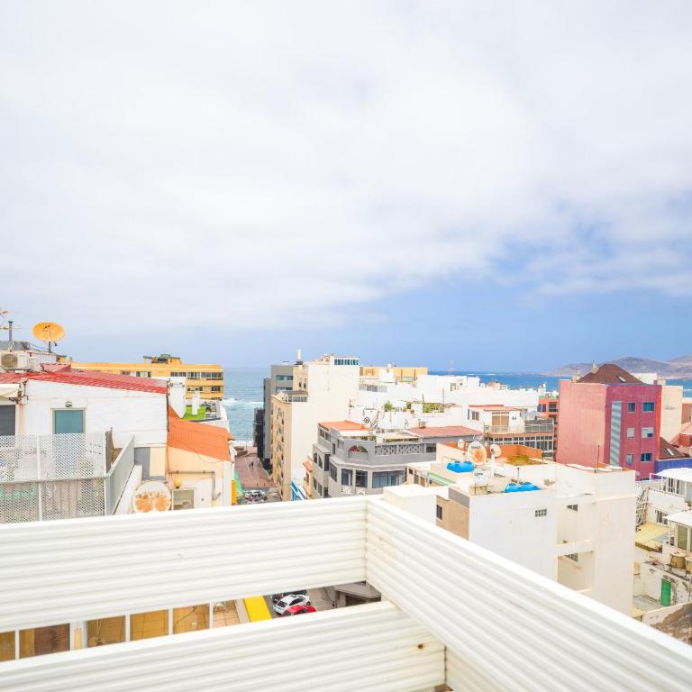 Las Palmas Beach Penthouse - Two-Bedroom Apartment - 21