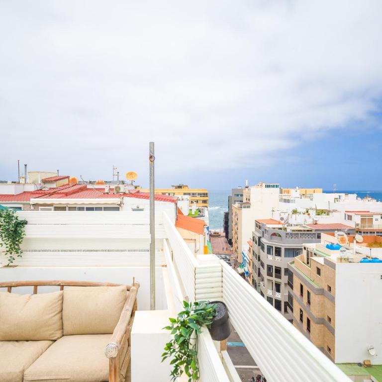 Las Palmas Beach Penthouse - Two-Bedroom Apartment - 3