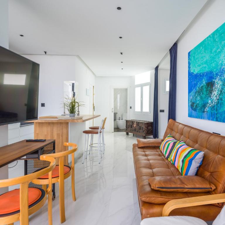 Las Palmas Beach Penthouse - Two-Bedroom Apartment - 25