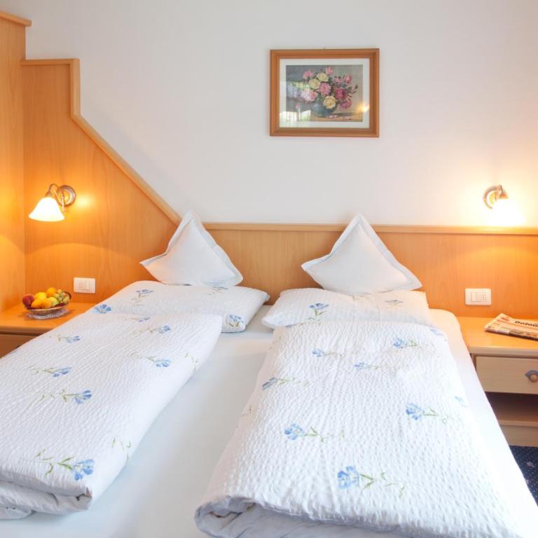Hotel Pension Sonnegg - Vierbettzimmer - 1