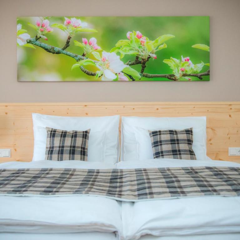 Gasthof Wachter - Doppelzimmer mit Zustellbett - 2