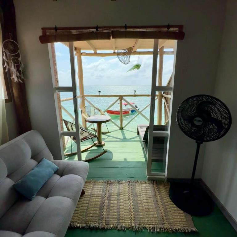 Tequila SunBeach Baru Eco-Hotel - Deluxe Double Room with Balcony and Sea View - 9