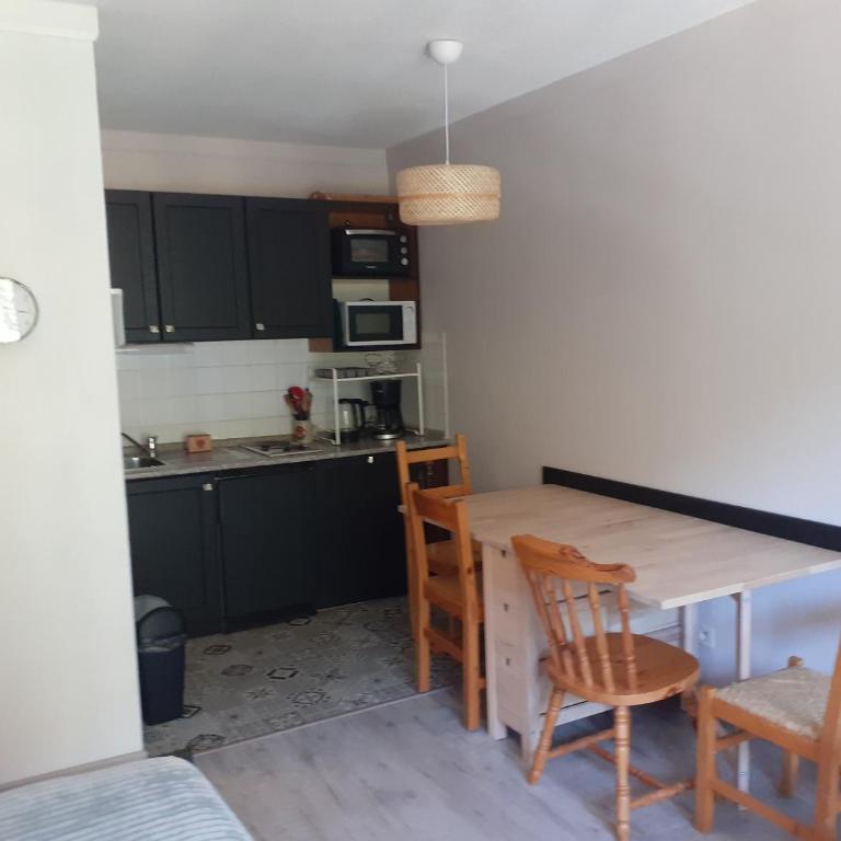 Appartement confortable 2 pièces avec balcon, proche télécabine et commerces à Valfréjus - FR-1-561-114 - Apartamento - 3