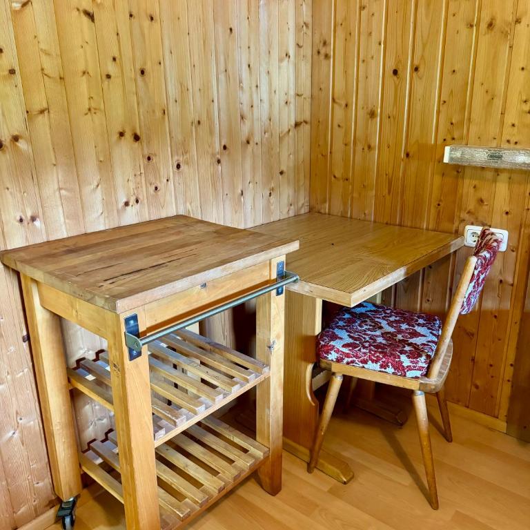 SKILL Mountain Lodge - Ski und Bike Hostel im Sommer mit JOKER CARD - Standard Doppelzimmer mit Gemeinschaftsbad - 27