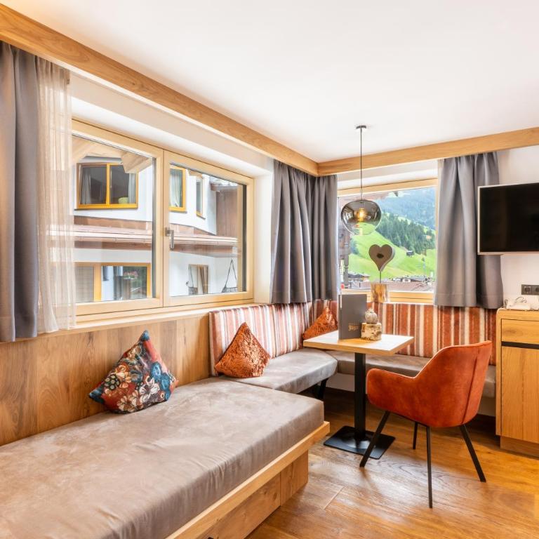 Hotel Jäger - Deluxe Junior Suite - 2