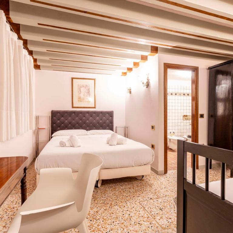 Ca' di Loto - Two-Bedroom Apartment - 16