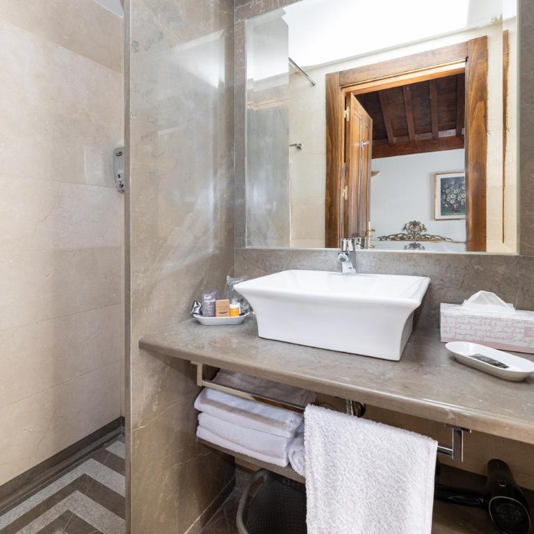Aljibe Rodrigo del Campo 2B - One-Bedroom Apartment - 6