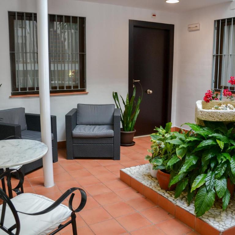 I AM La Posada Hotel and Apartment - Double Room with Private Bathroom - 8