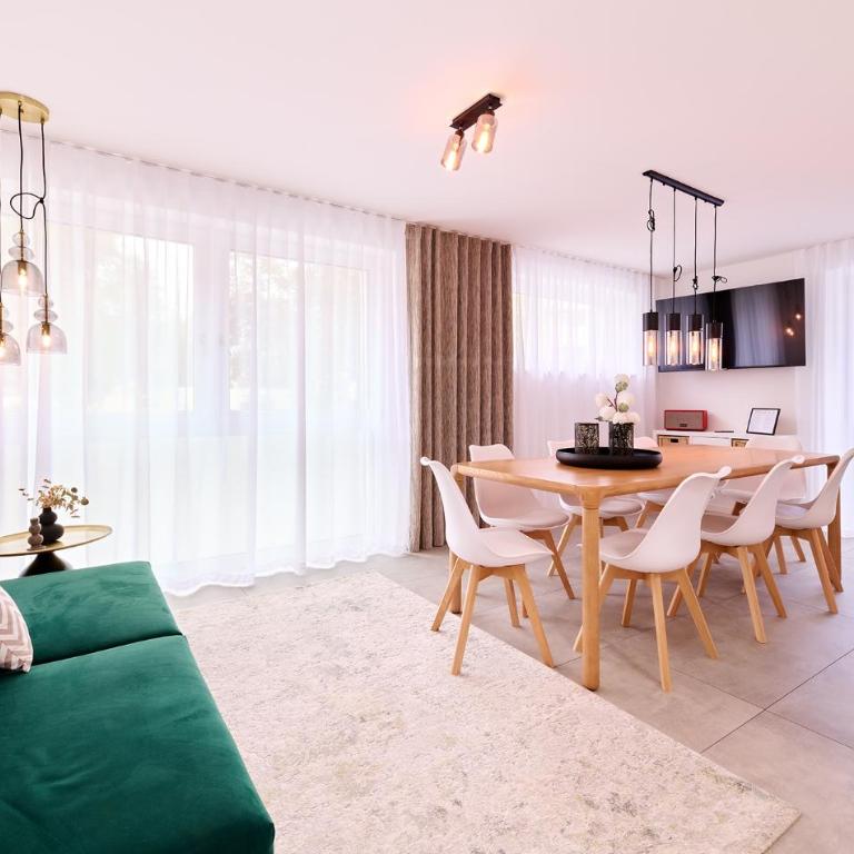 Xzllenz - 4 Schlafzimmer, Zentral, Parken, U-Bahn, 2 Bäder, 4 Smart-TV, optional Einzelbett - Haus mit 4 Schlafzimmern - 2