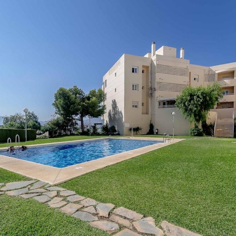 27-Cozy Apartment, Spacious Terrace in Fuengirola - Two-Bedroom Apartment - 31