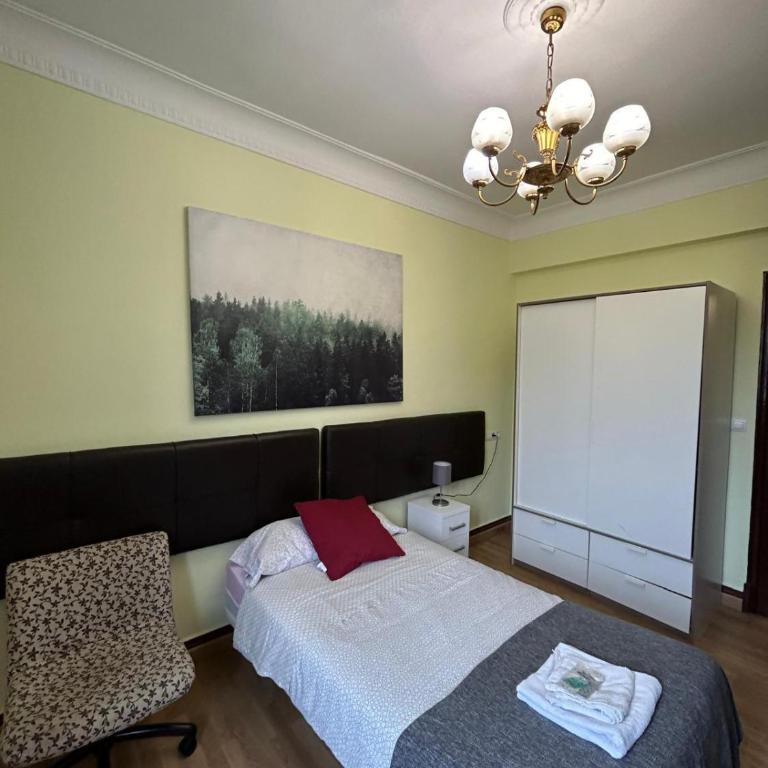 FlipHouse Rooms Pensión⭐ - Economy Double Room - 5