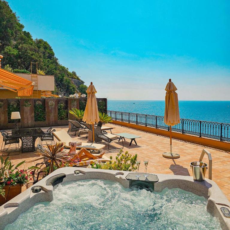 Hôtel La Pérouse Nice Baie des Anges - Suite Méditerranée - Vue sur Mer - 8