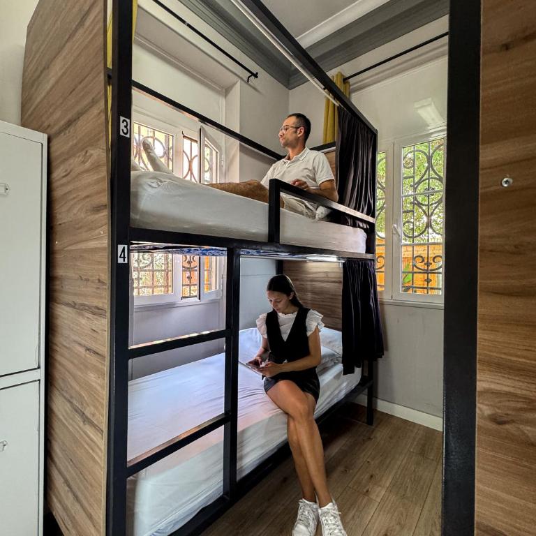 The Venue Hostel Boutique - Bed in 4-Bed Mixed Dormitory Room - 1