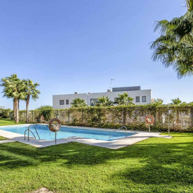 ViVi Homes - Casa Ferli Marbella Pool, Garden, Golf & Sea View - Apartment with Sea View - 3