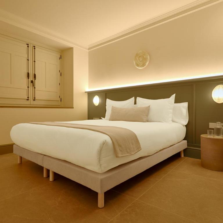 U-Sense Granada Gran Vía - Superior One-Bedroom Apartment with Alhambra view - 18