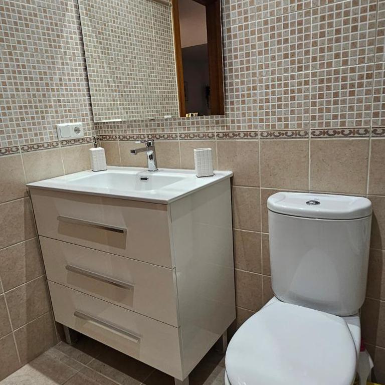 ACOGEDOR APARTAMENTO CON TERRAZA Y VISTAS AL JARDIN - One-Bedroom Apartment - 7