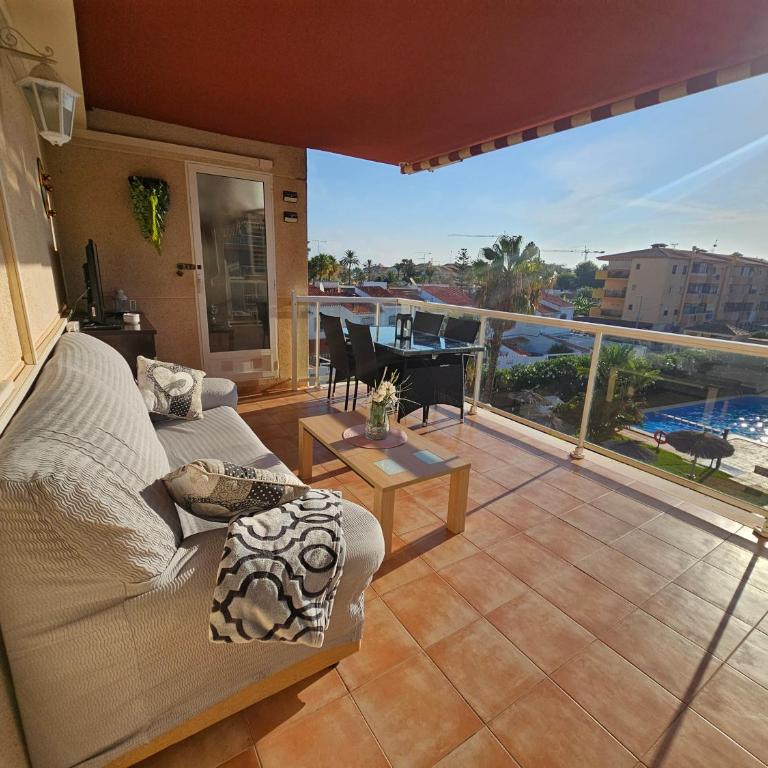 ACOGEDOR APARTAMENTO CON TERRAZA Y VISTAS AL JARDIN - One-Bedroom Apartment - 1