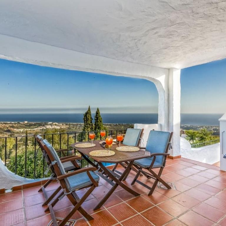 103-Penthouse Apartment, Stunning views, Marbella - Three-Bedroom Apartment - 1