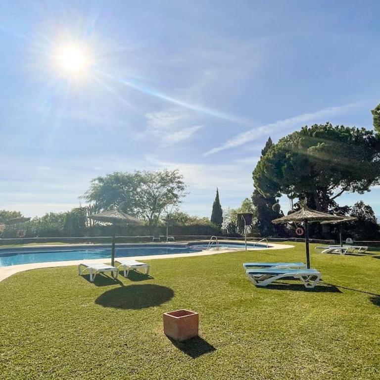 103-Penthouse Apartment, Stunning views, Marbella - Three-Bedroom Apartment - 4