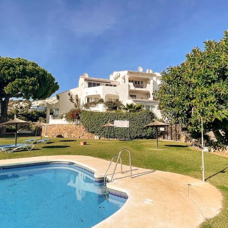103-Penthouse Apartment, Stunning views, Marbella - Three-Bedroom Apartment - 26