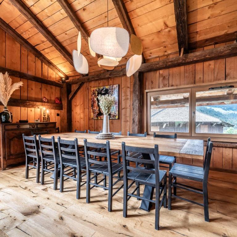 Le Soli 6 Bedroom Period Chalet 1798 Sleeps 12 Morzine - Chalet - 25