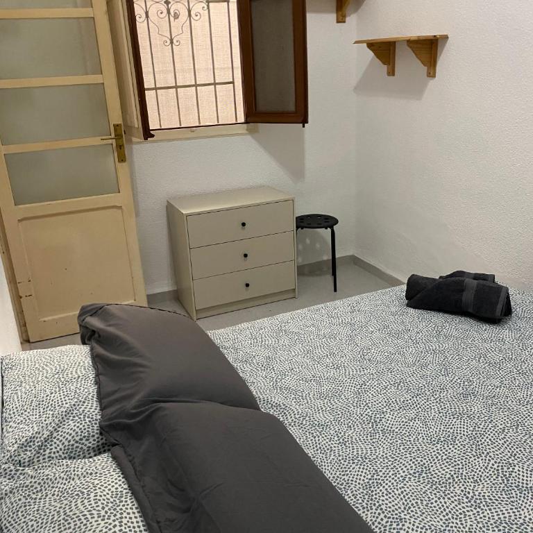 Turia Gardens Rooms - Authentic Valencia Downtown Parklife - VLC Urban Rental - Double Room - 5