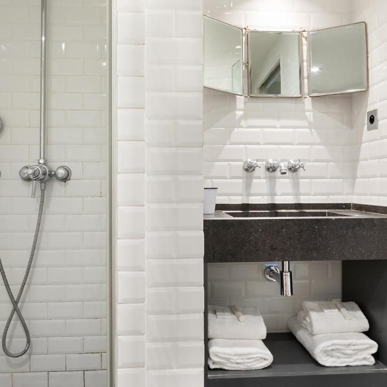 Pick A Flat's Apartments in Saint Germain - Paul-Louis Courier - Appartement Supérieur - 4
