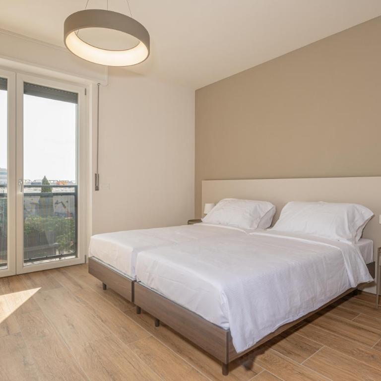 MuBra 55 Apartments - One-Bedroom Deluxe Apartment - 2
