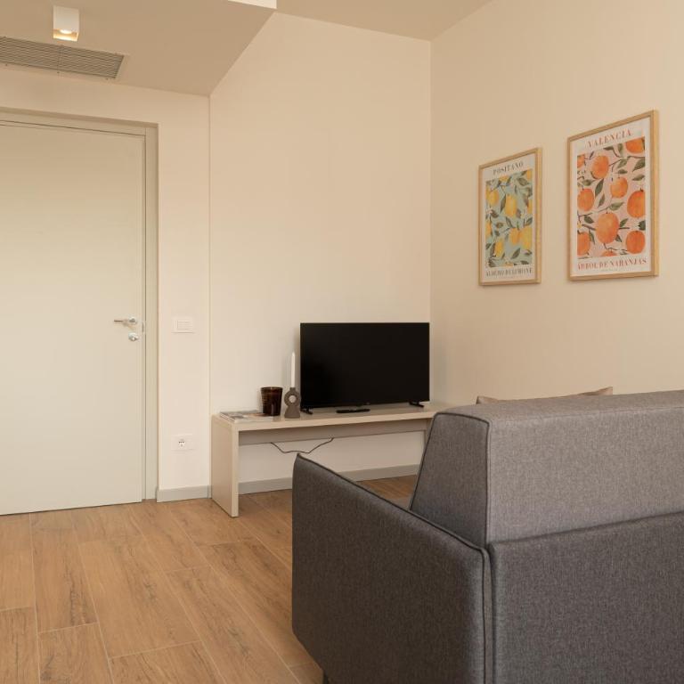 MuBra 55 Apartments - One-Bedroom Apartment with Balcony and City View - 3