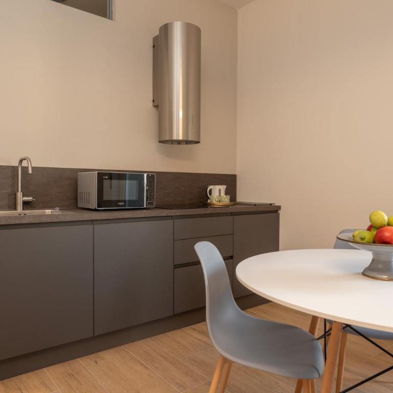 MuBra 55 Apartments - Studio Apartment with Balcony - 1