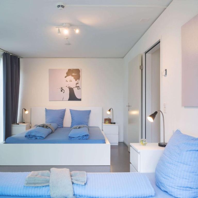 HITrental Allmend Comfort Apartments - Apartment D mit 1 Schlafzimmer und Balkon - 3
