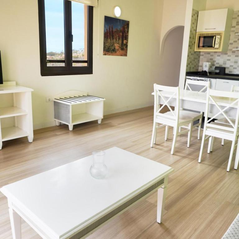 Coral Los Alisios - Apartamento Superior de 1 dormitorio con vistas al mar o a la piscina (2 adultos) - 17
