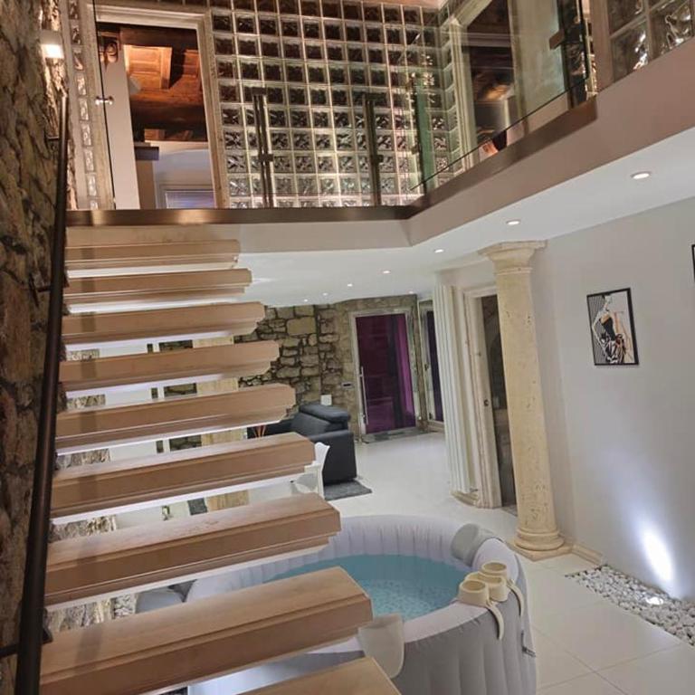 White Loft & spa - Appartamento con 1 Camera da Letto - 35