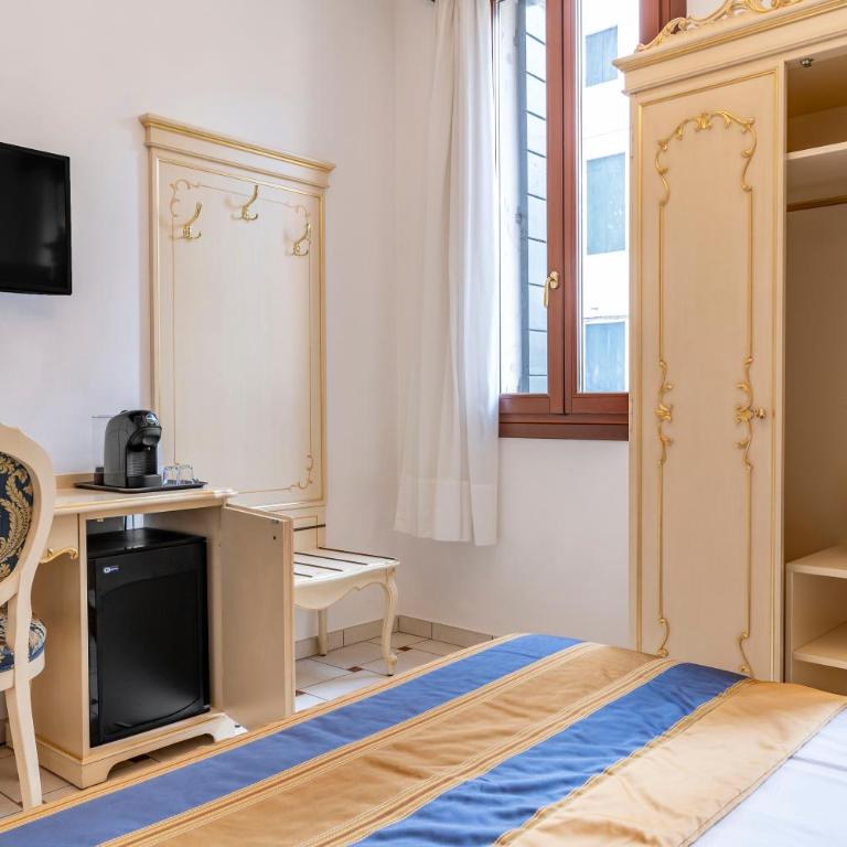 Casa Marsilli - Camera Matrimoniale con Bagno Privato - 10