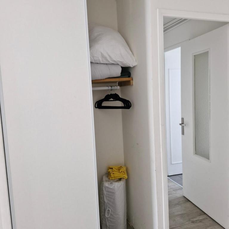 Escapade Montesquieu - Three-Bedroom Apartment - 25