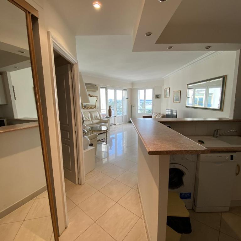 Splendide appartement face Croisette - SOU3528 - Appartement - Vue sur Mer - 9
