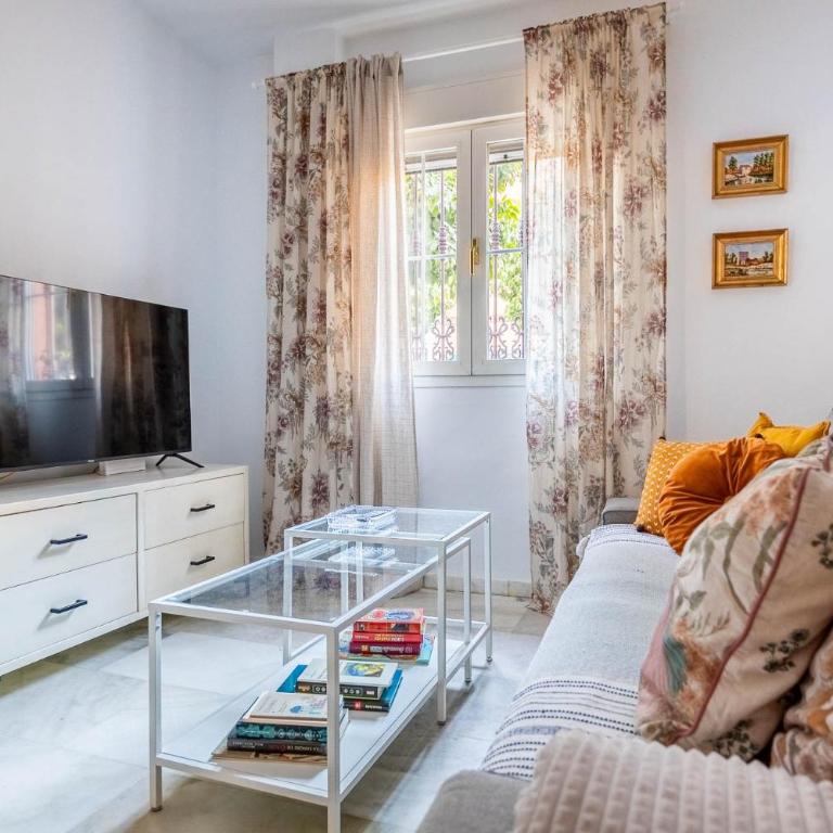 Piso con patio privado y parking Nervión Sevilla - Apartamento - 7