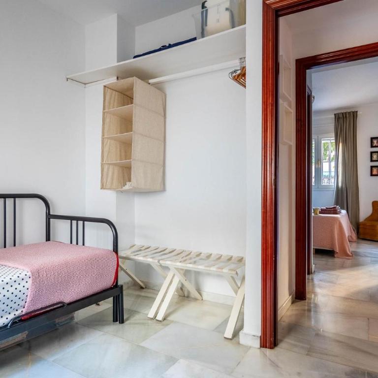 Piso con patio privado y parking Nervión Sevilla - Apartamento - 35