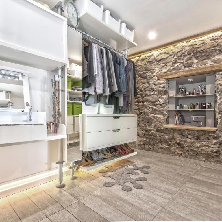 Au calme, piscine et spa privés - Maison 3 Chambres - 17