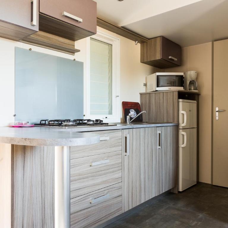 Camping Des Mimosas - Mobile Home 2 Chambres - 5