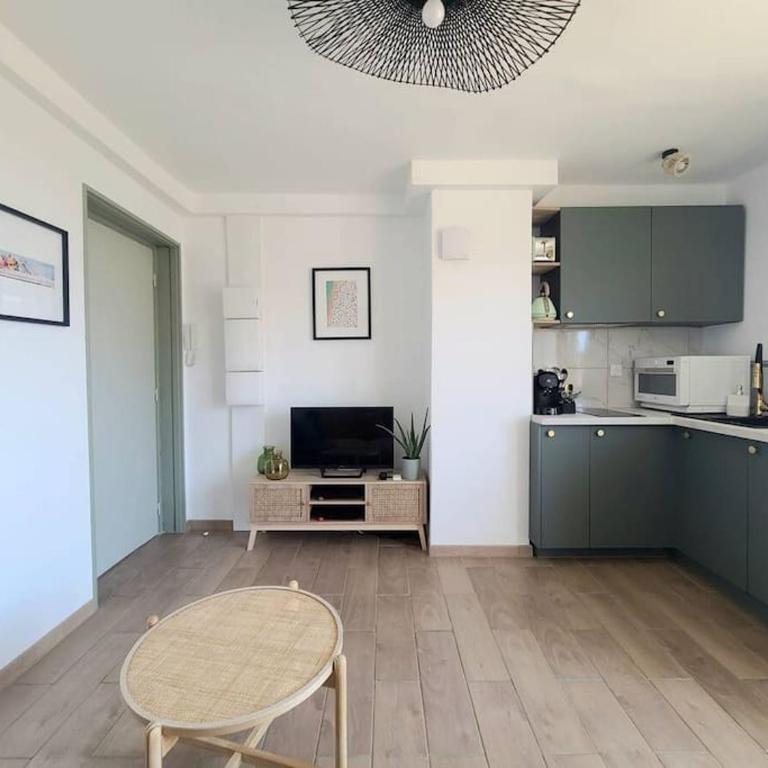 Havre Lumineux avec Climatisation et Terrasse - Apartment mit 1 Schlafzimmer - 3