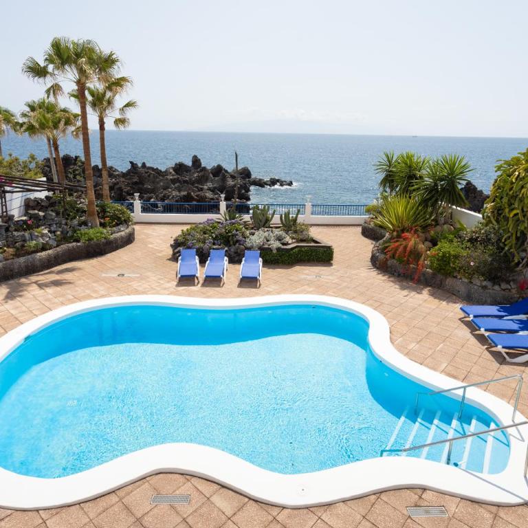 Luxury Oceanfront Apt in Villa - Next to Beach - One-Bedroom Apartment - 1