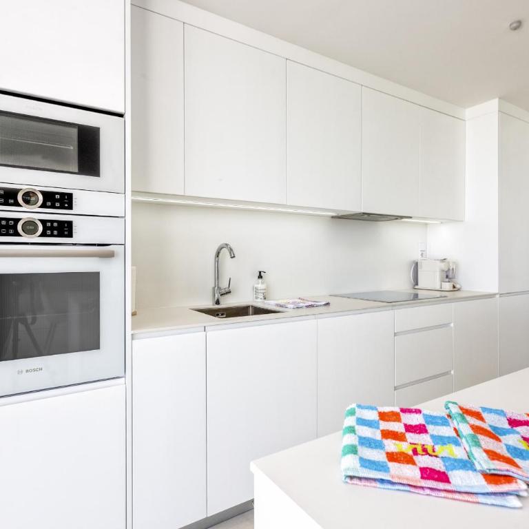 ViVi Homes - Panorama Pool, Golf, Terrace & Sea View - Apartment with Sea View - 3